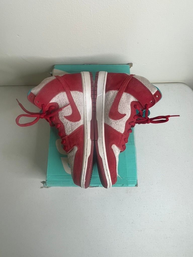 Nike SB Dunk High Dr. Seuss