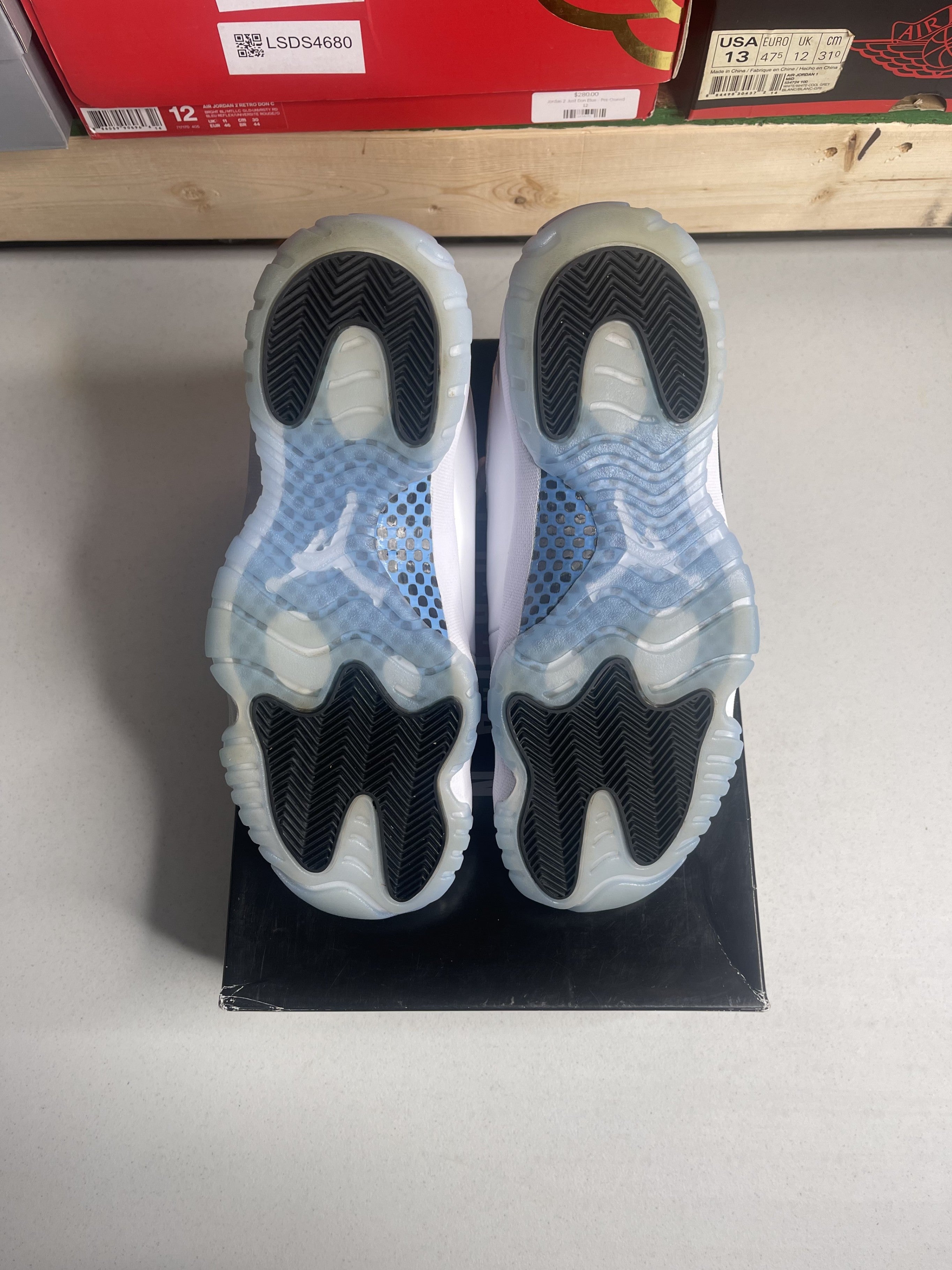 Jordan 11 Retro Legend Blue (2024)