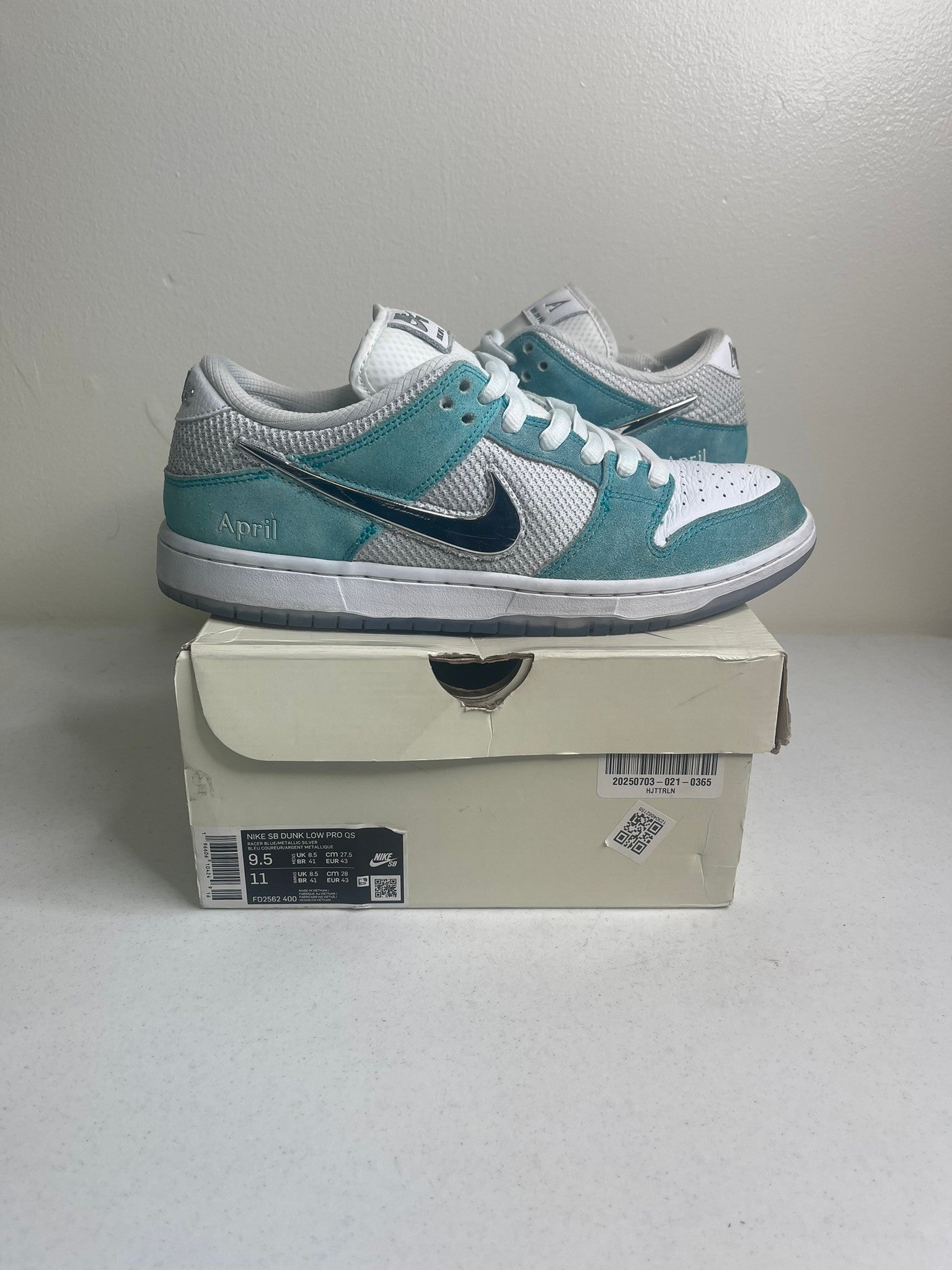 Nike SB Dunk Low April Skateboards
