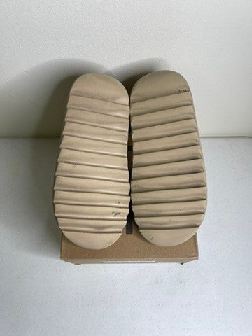 adidas Yeezy Slide Pure (First Release)