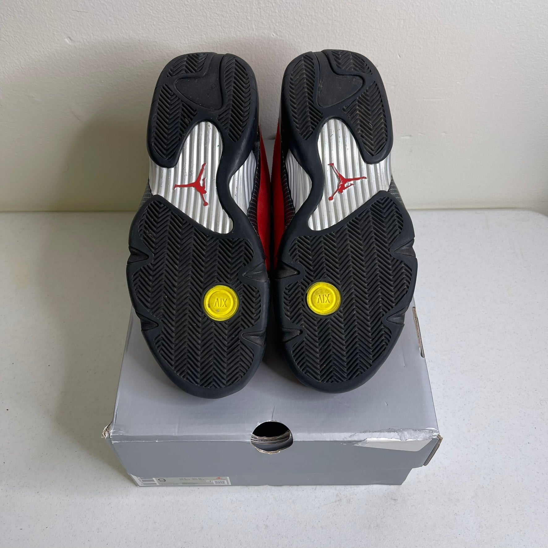 Jordan 14 Retro Ferrari (2025)