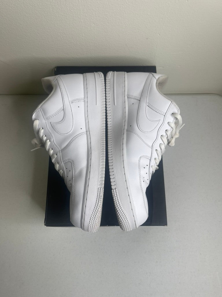 Nike Air Force 1 Low Supreme White