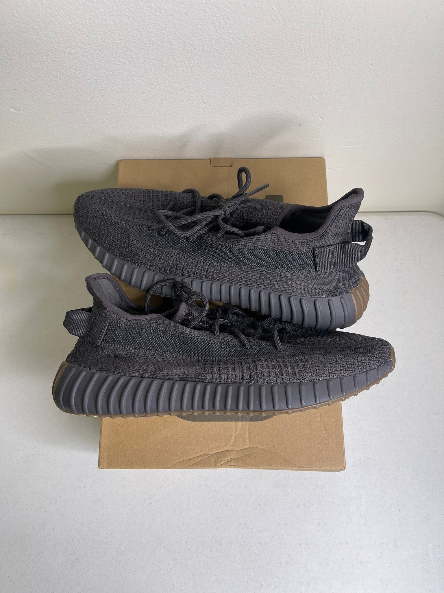 adidas Yeezy Boost 350 V2 Cinder