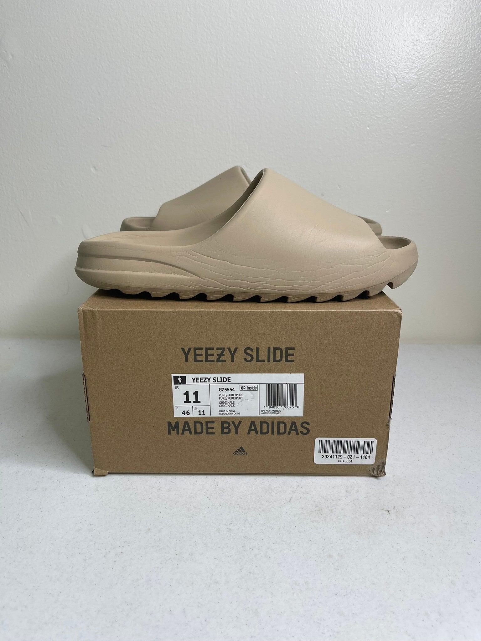 adidas Yeezy Slide Pure (First Release)