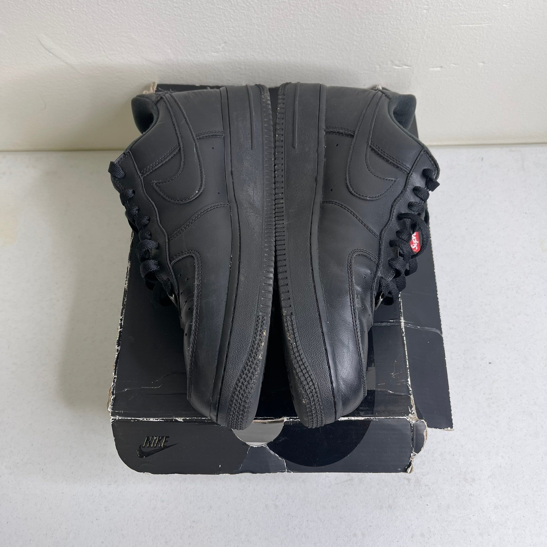 Nike Air Force 1 Low Supreme Black