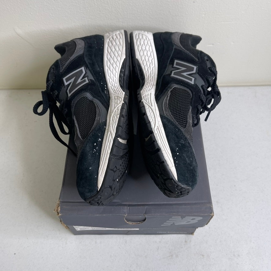 New Balance 2002R Black Gunmetal