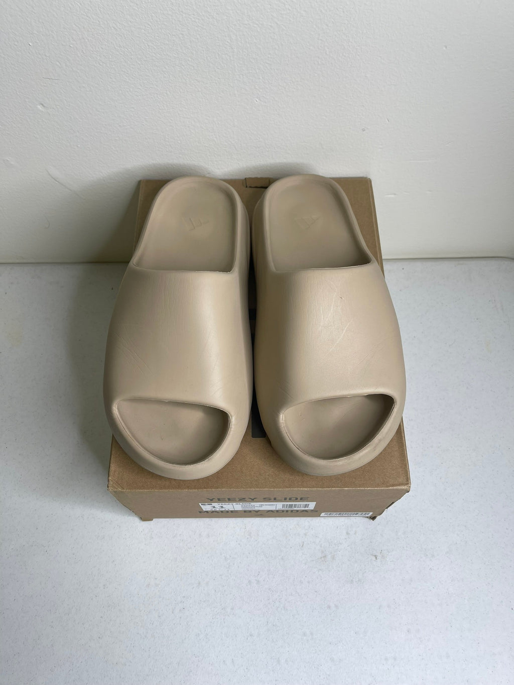 adidas Yeezy Slide Pure (First Release)