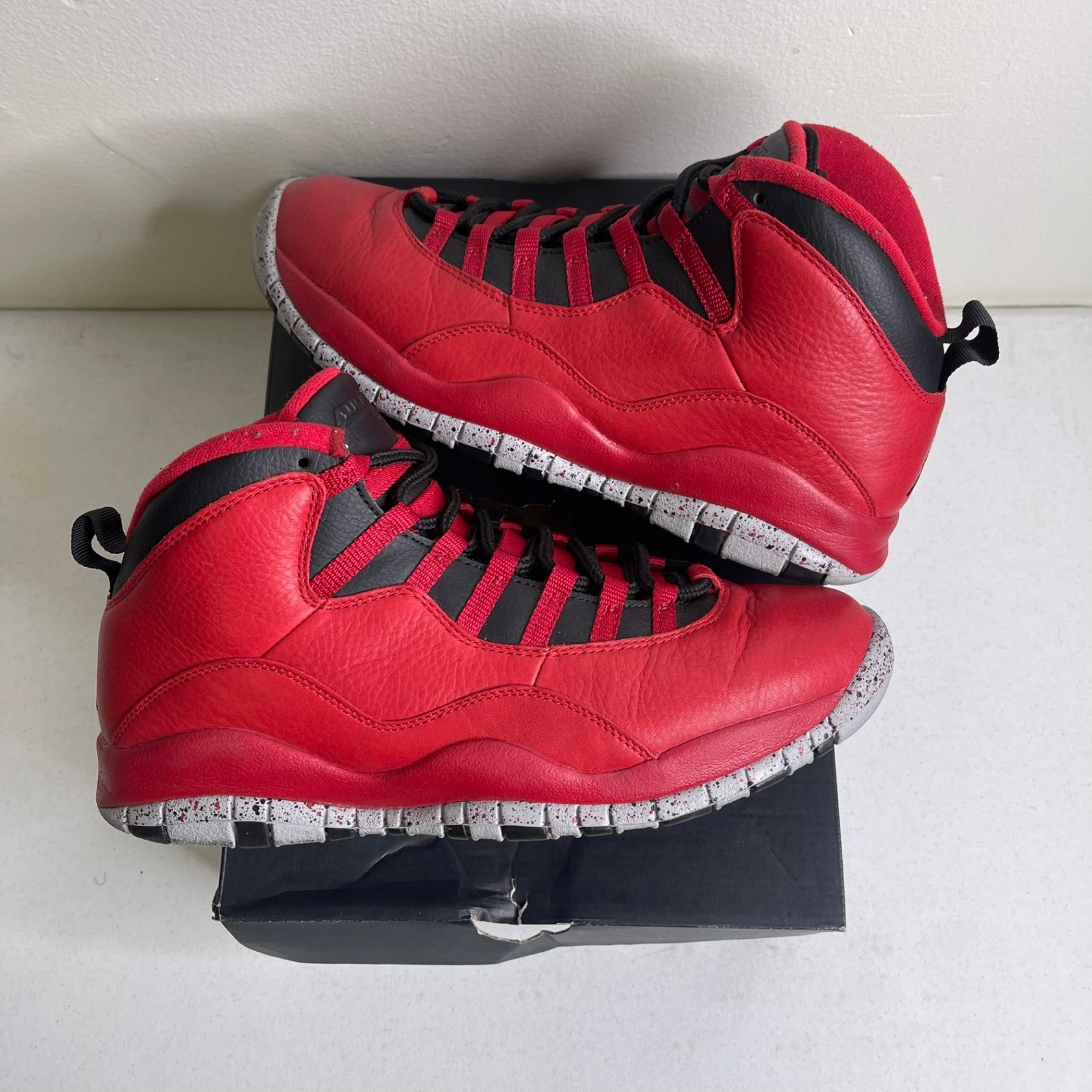 Size 10.5 - Jordan 10 Retro Bulls Over Broadway