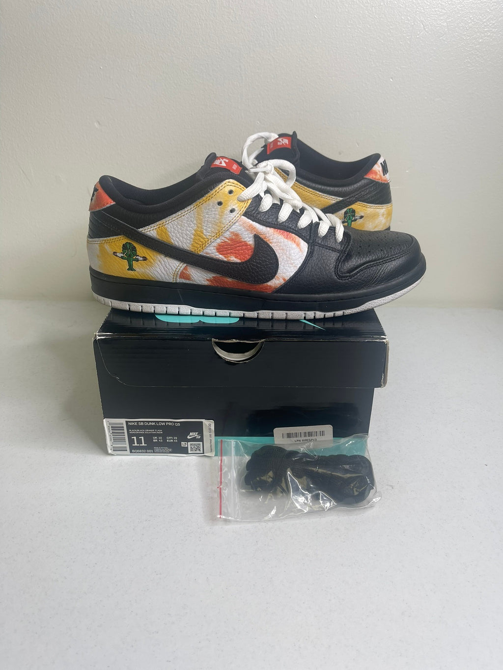 Nike SB Dunk Low Raygun Tie-Dye Black
