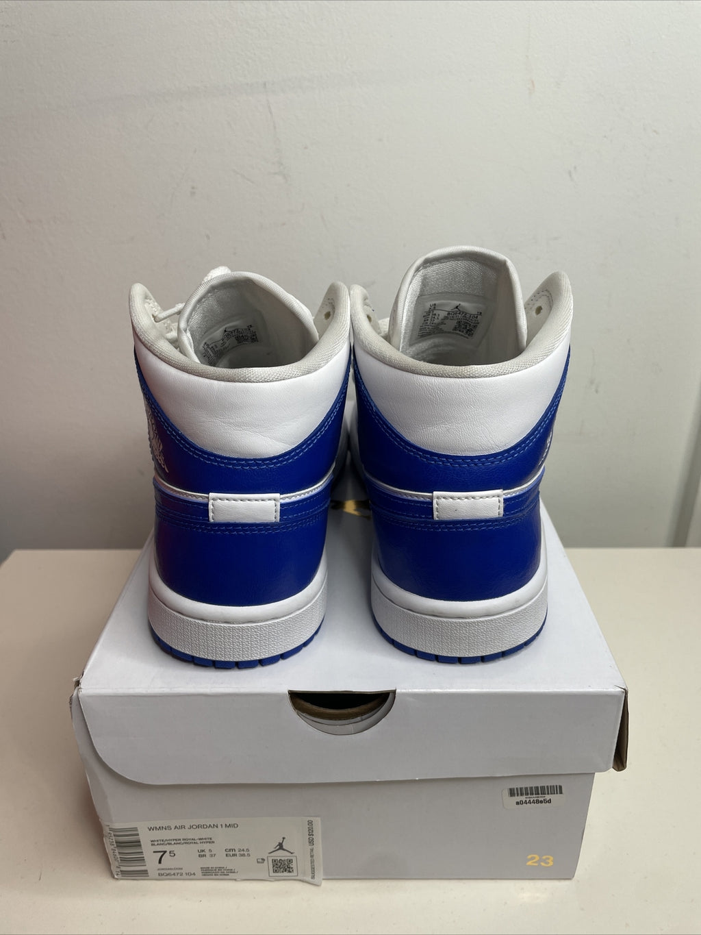 Size 7.5w - Jordan 1 Mid Kentucky Blue (Women's)
