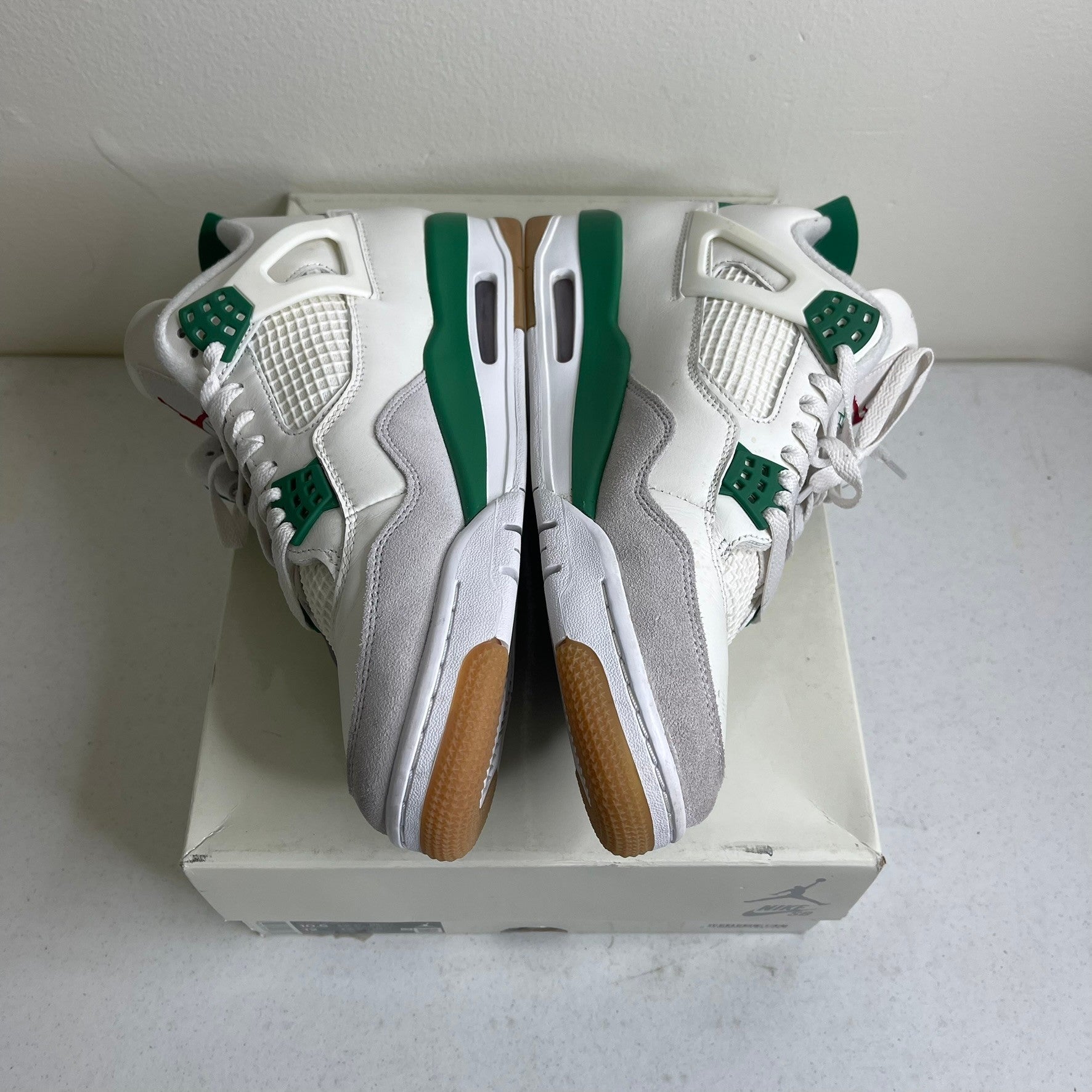 Size 10.5 - Jordan 4 Retro SB Pine Green