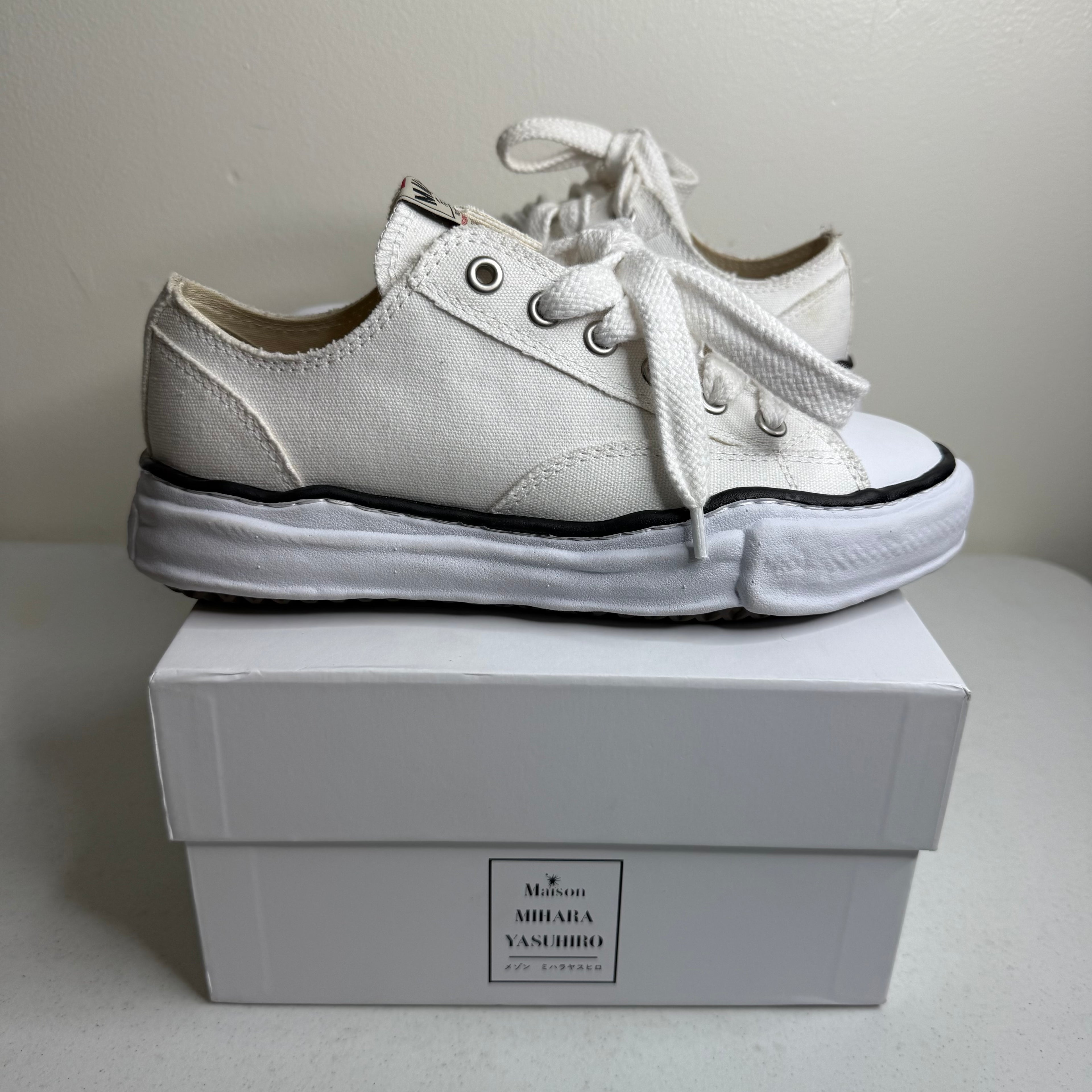 Maison Mihara Yasuhiro Peterson Canvas Low