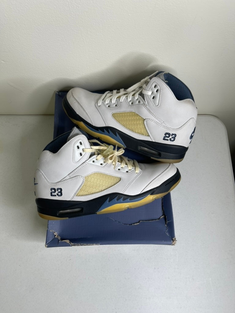 Size 12.5w - Jordan 5 Retro A Ma Maniére Dawn (Women's)