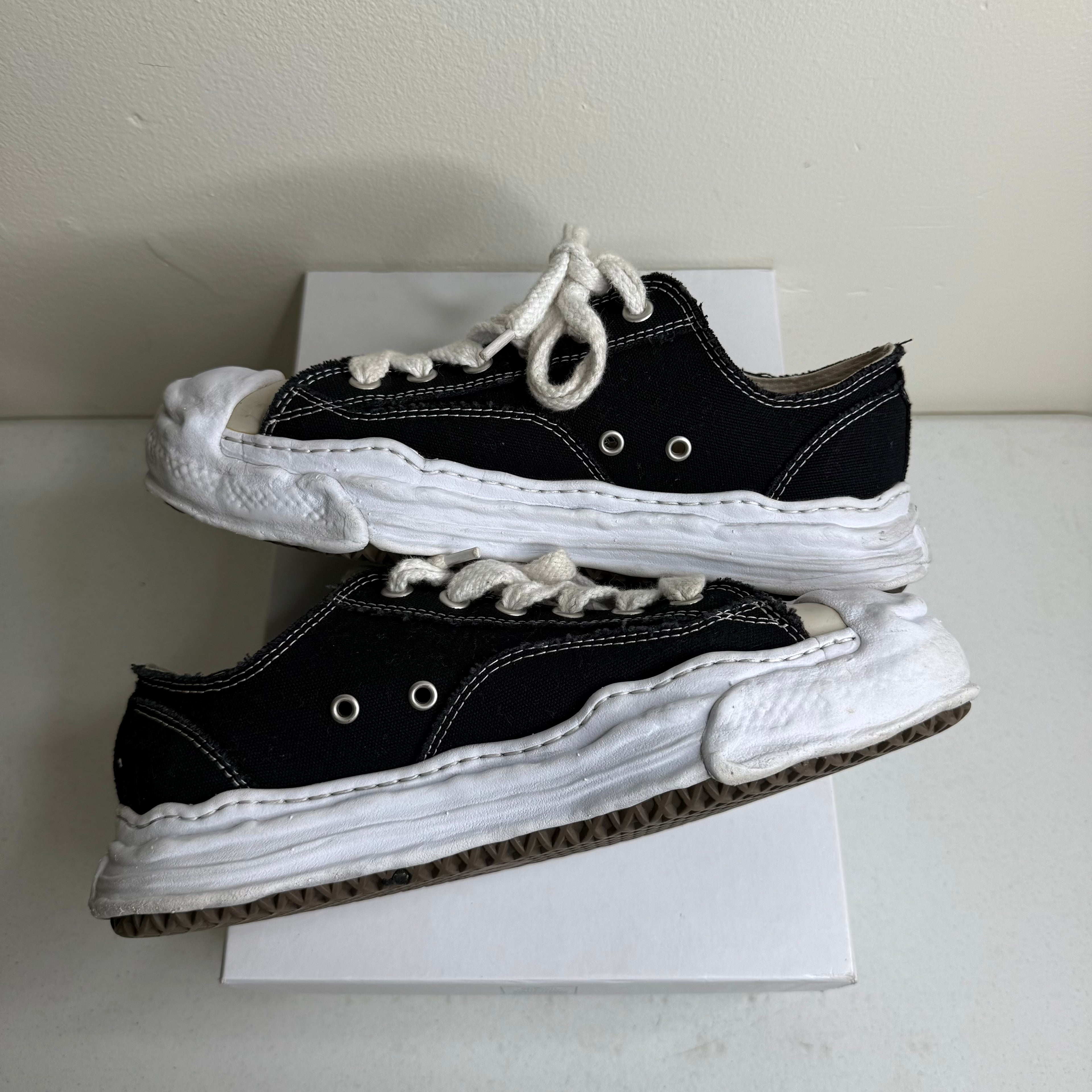 Maison Mihara Yasuhiro Hank Canvas Low