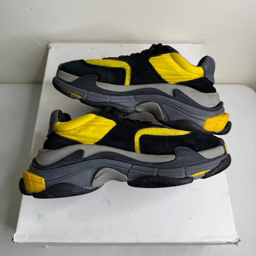 Balenciaga Triple S Black Yellow Sneaker