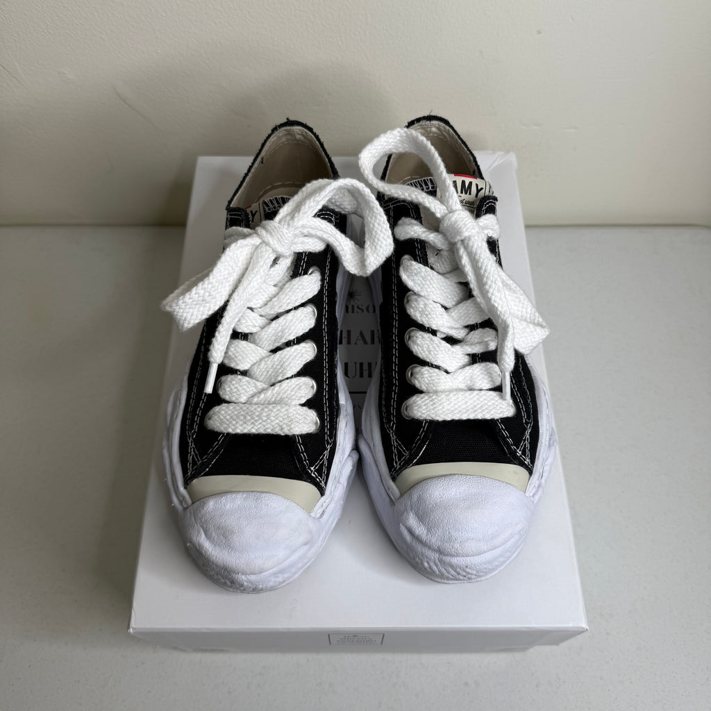 Maison Mihara Yasuhiro Hank Sole