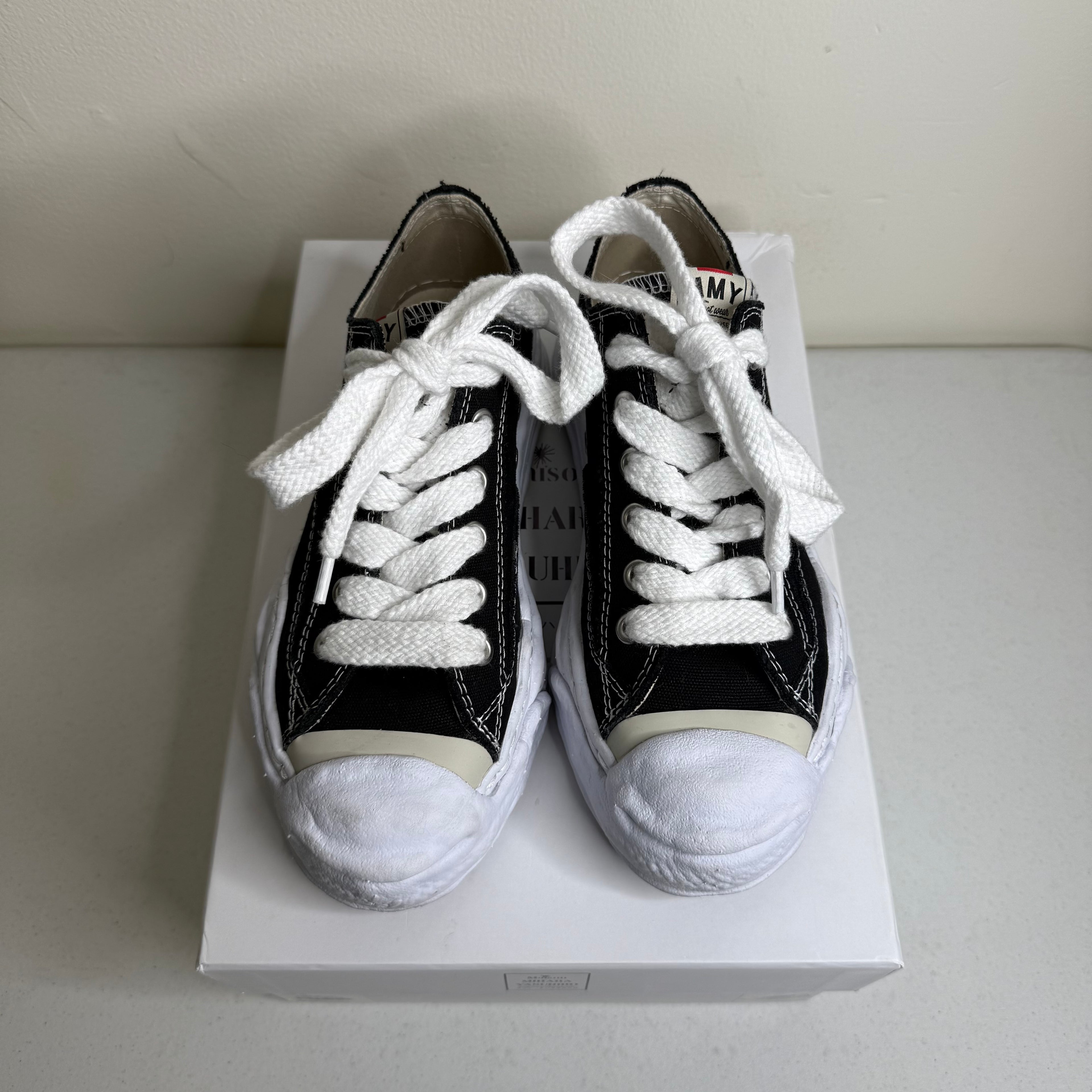 Maison Mihara Yasuhiro Hank Sole