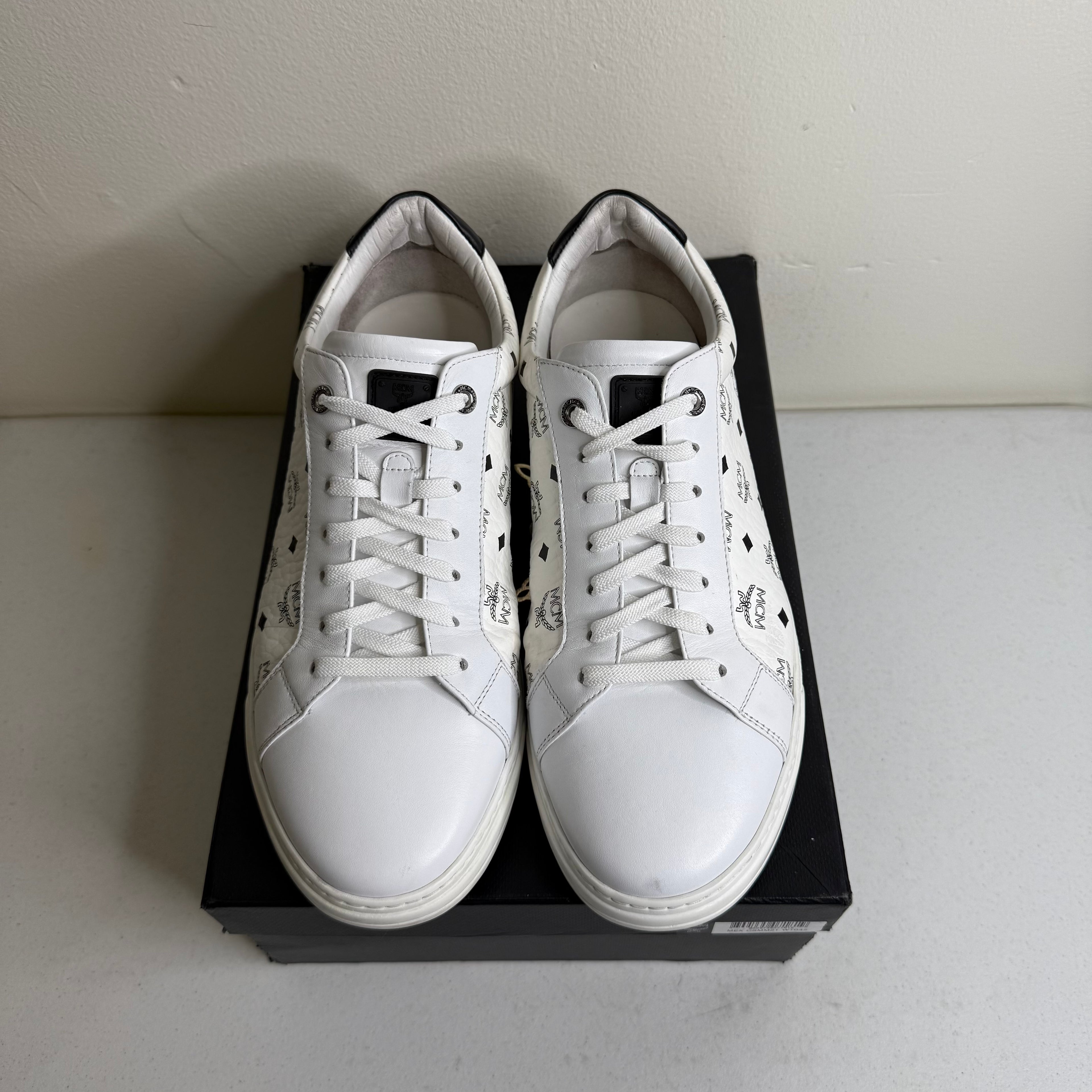 MCM Terrain Low Top White Black