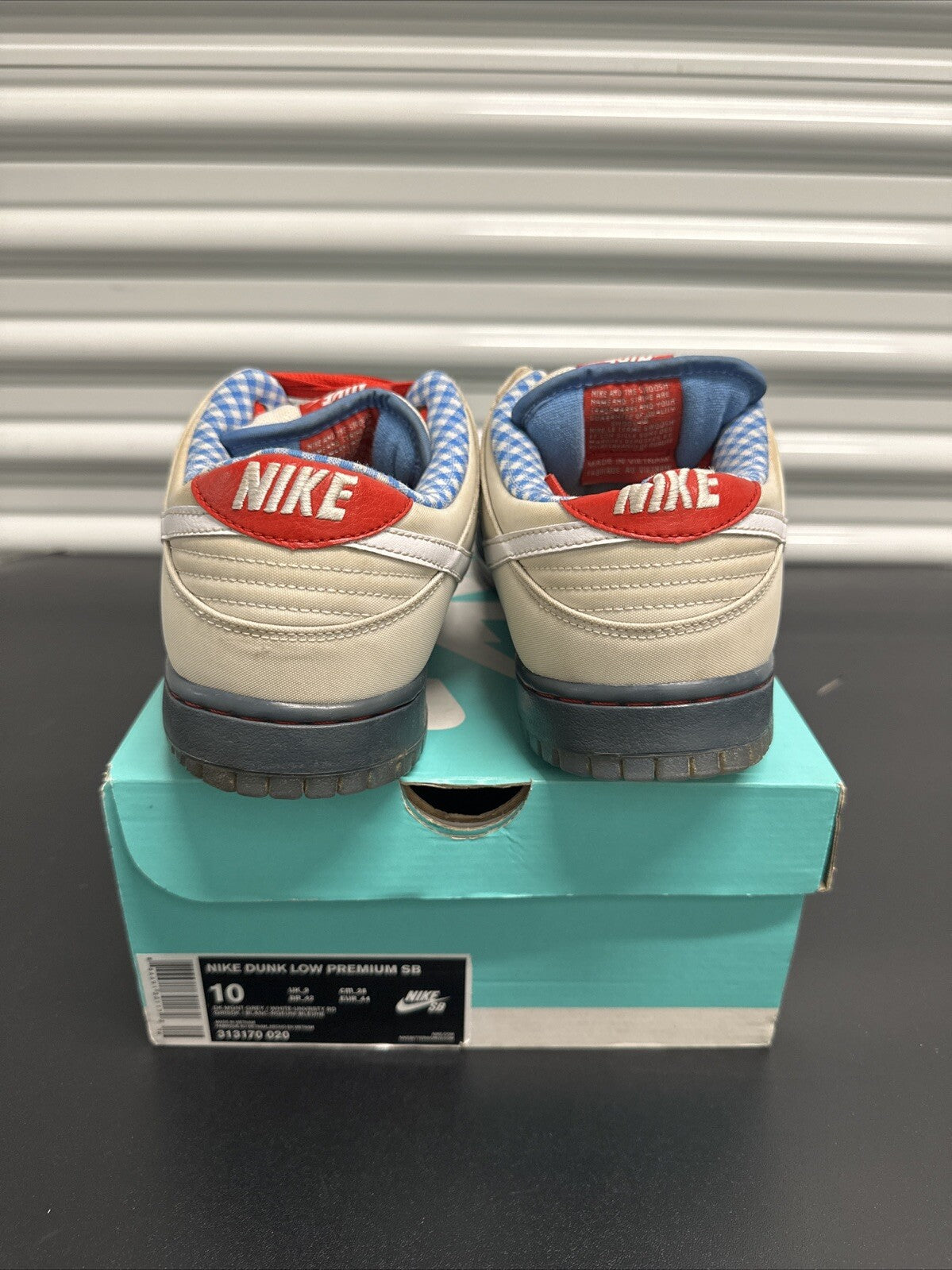 Nike SB Dunk Low Dorothy