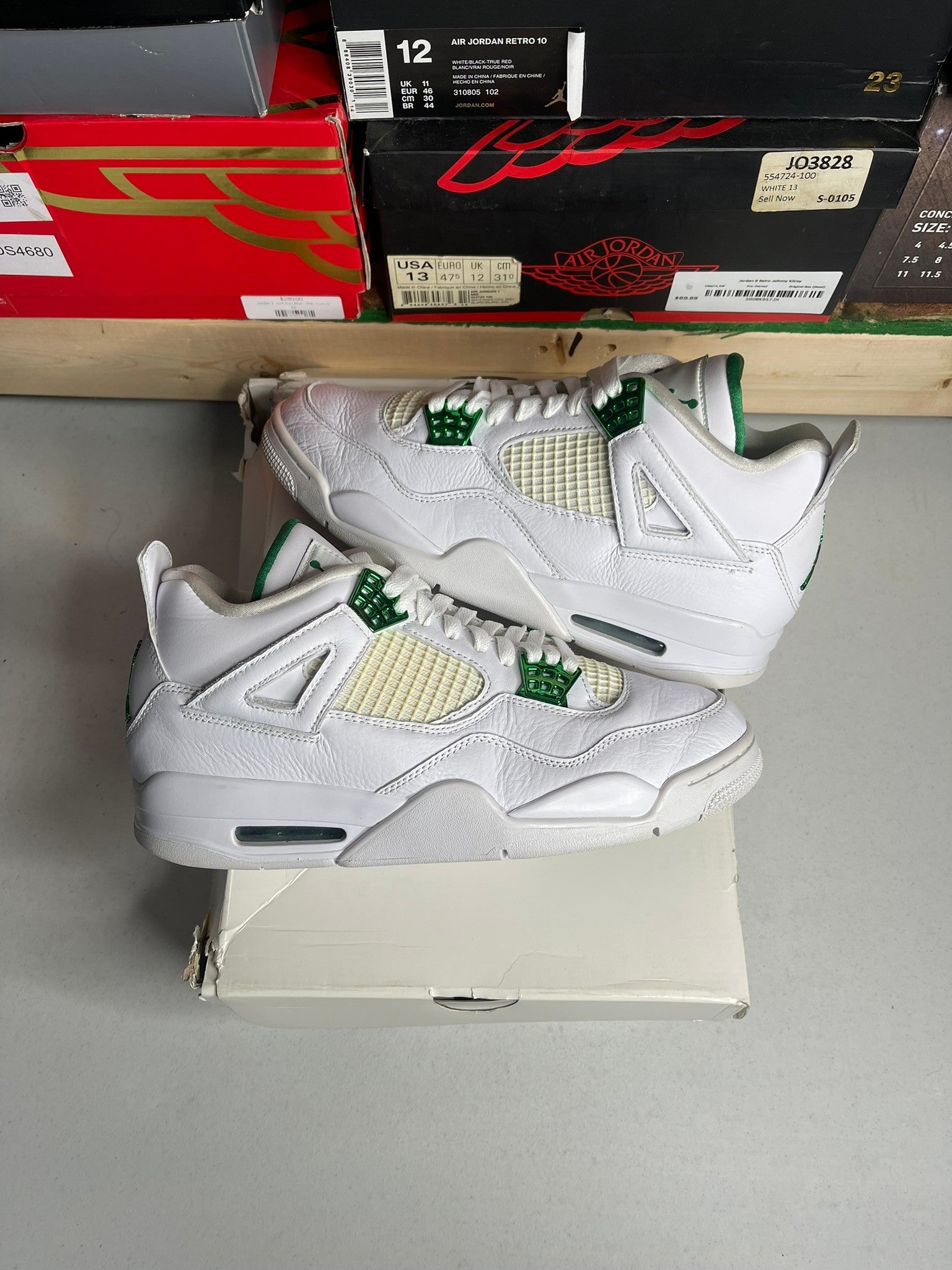 Jordan 4 Retro Metallic Green