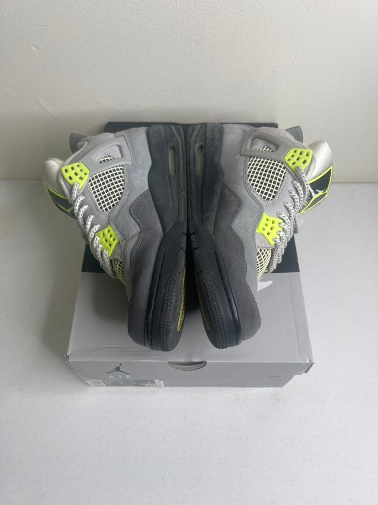 Size 9.5 - Jordan 4 Retro SE 95 Neon