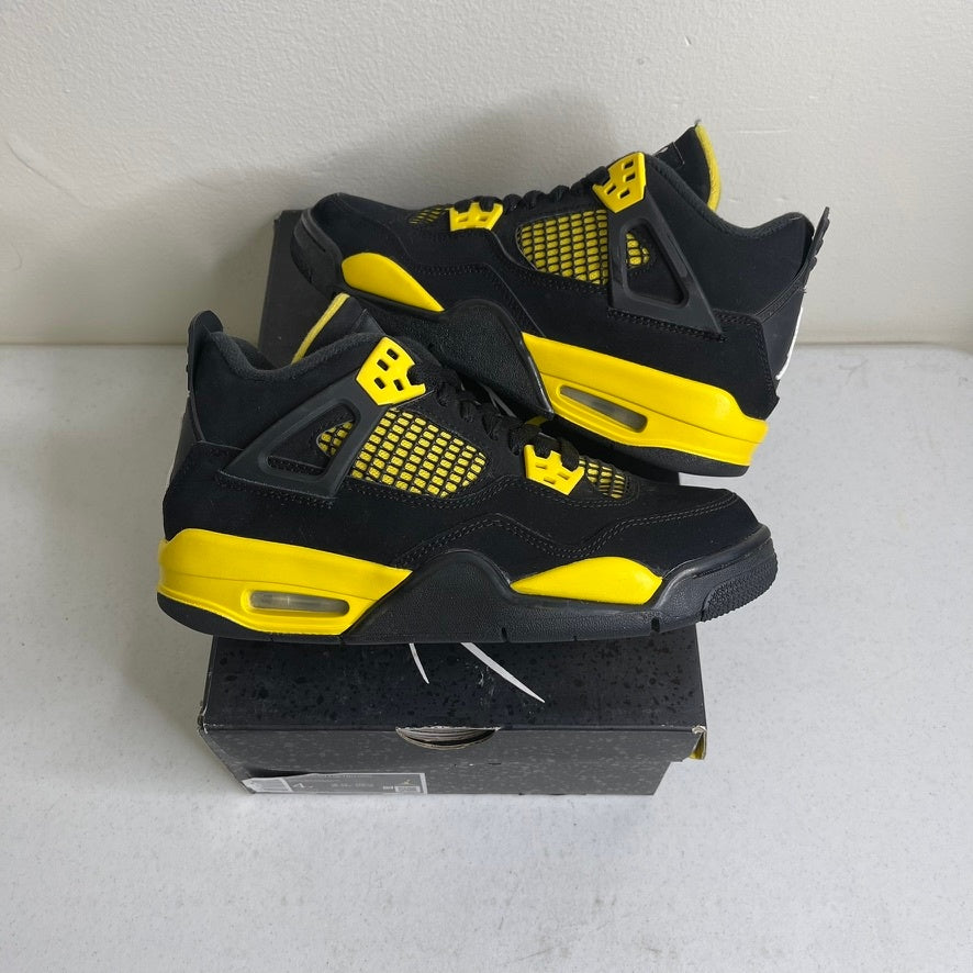 Size 4y - Jordan 4 Retro Thunder (2023) (GS)