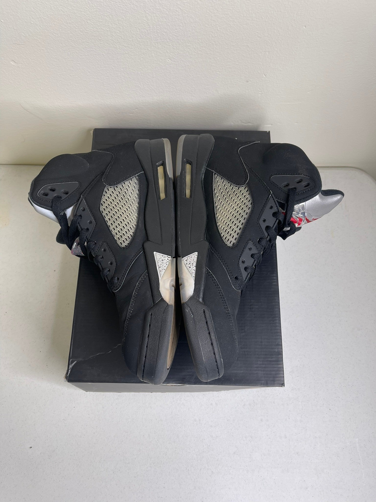 Jordan 5 Retro Black Metallic (2016)