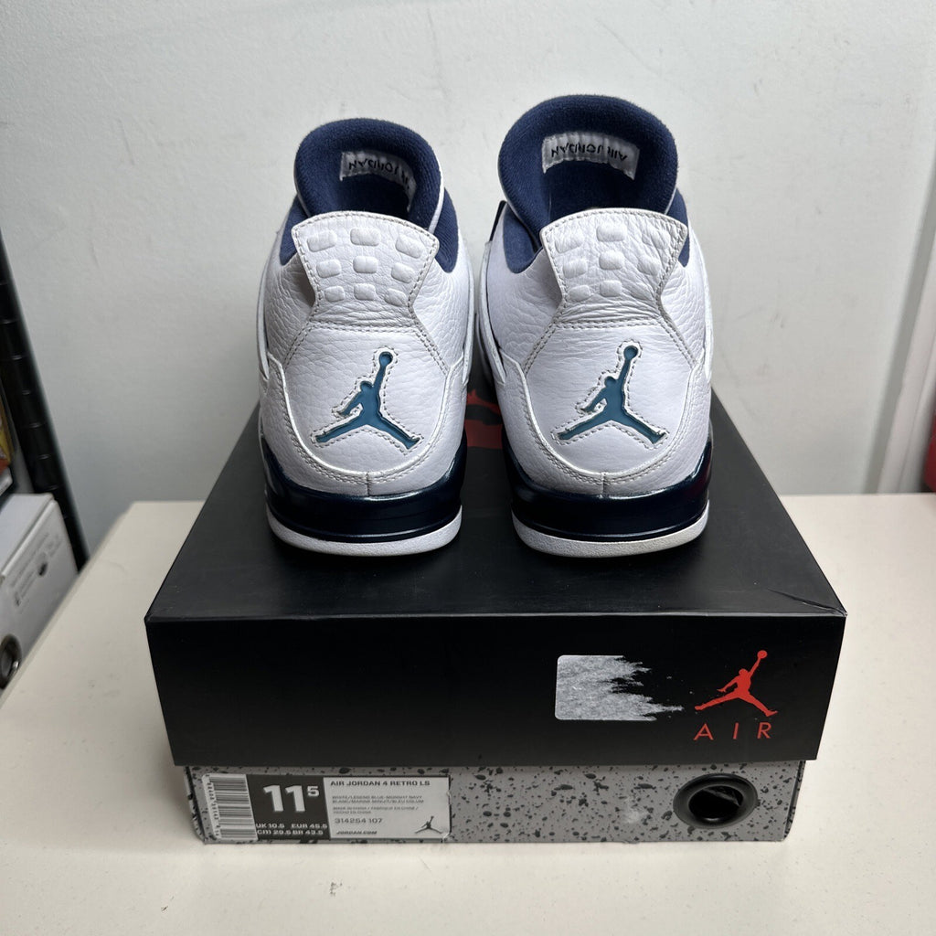 Jordan 4 Retro Columbia (2015)