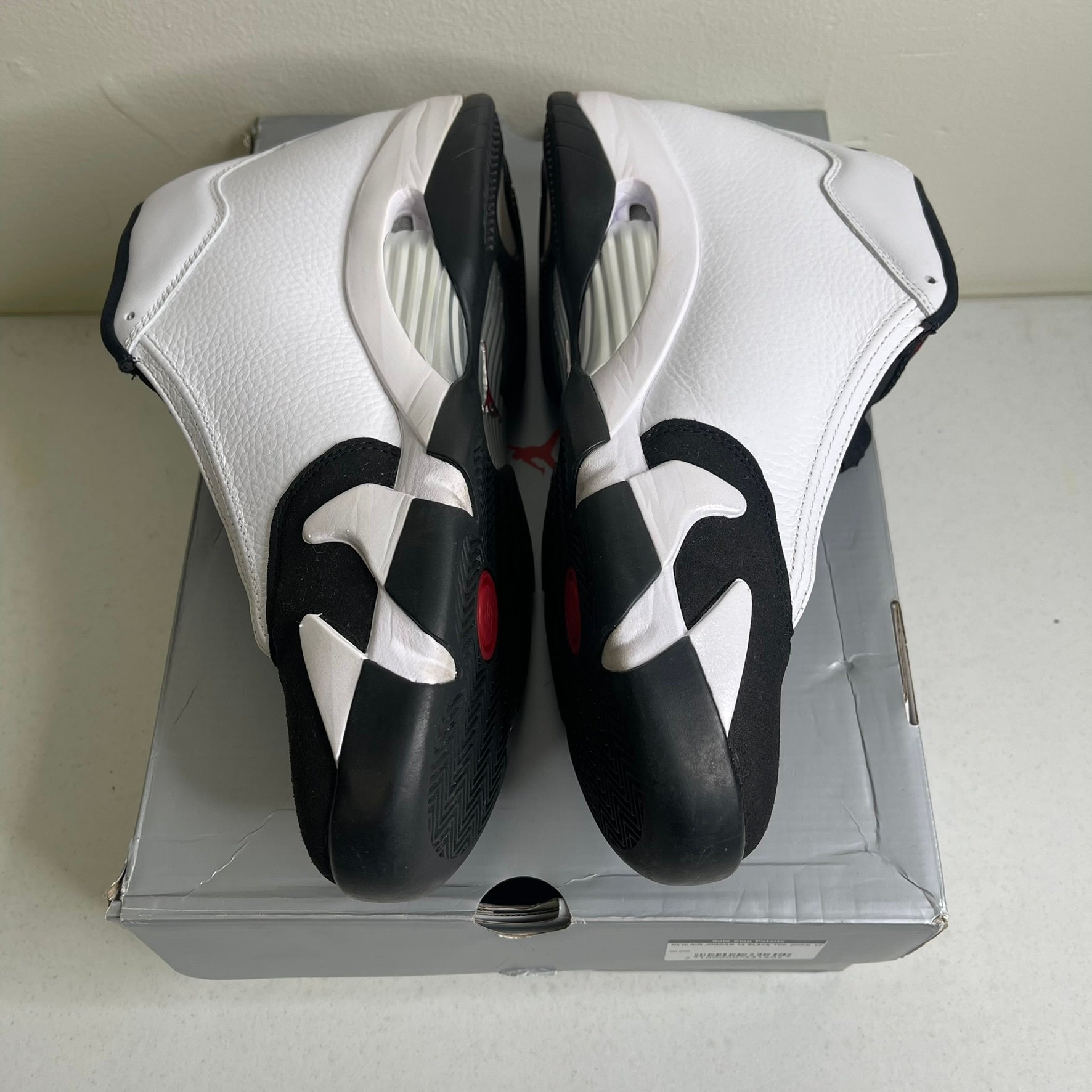Jordan 14 Retro Black Toe (2024)