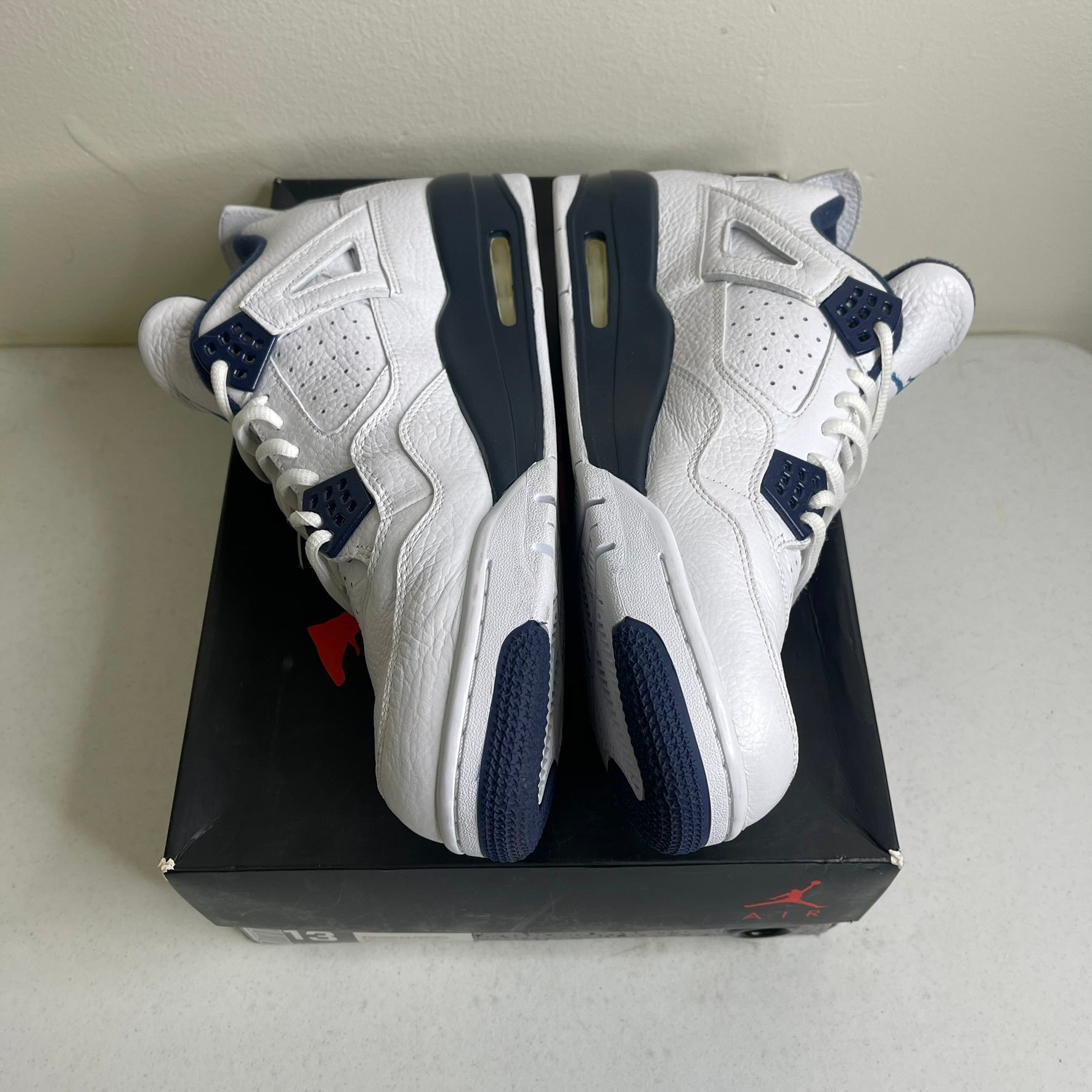 Jordan 4 Retro Columbia (2015)