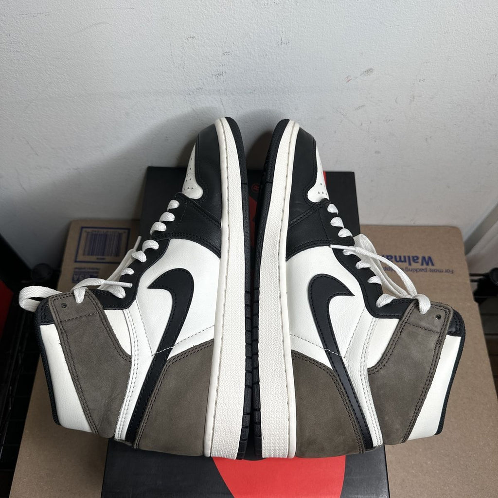 Size 9 - Jordan 1 Retro High Dark Mocha
