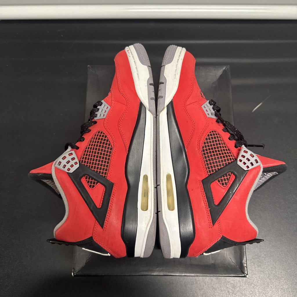 Jordan 4 Retro Toro Bravo