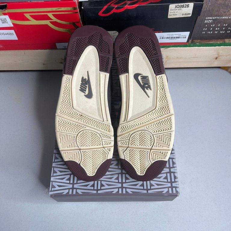 Size 10.5 - Jordan 4 Retro SP A Ma Maniére Violet Ore