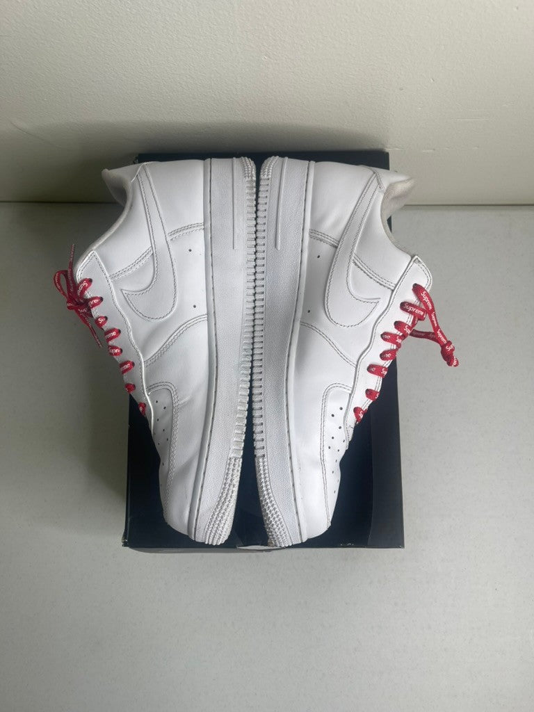 Nike Air Force 1 Low Supreme White