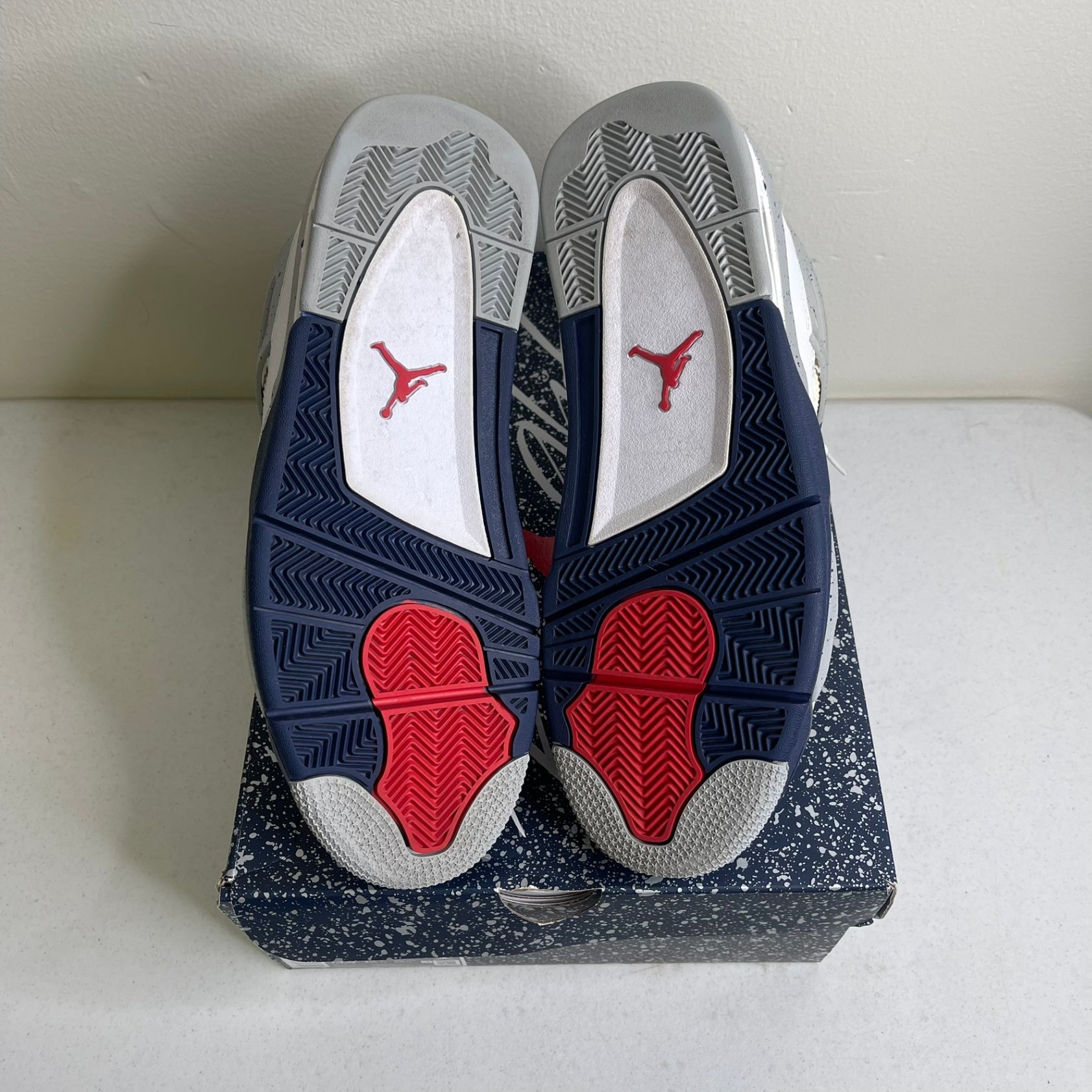 Jordan 4 Retro Midnight Navy