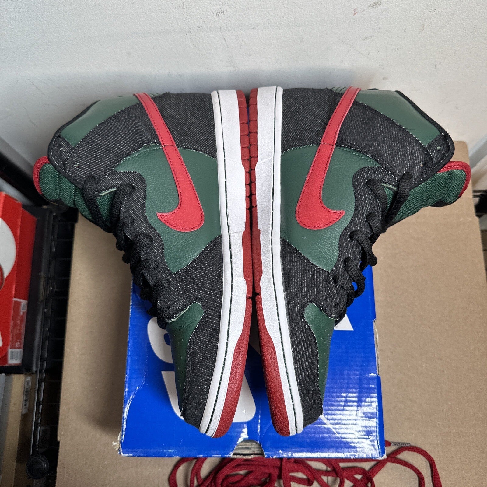 Nike SB Dunk High RESN (2009)