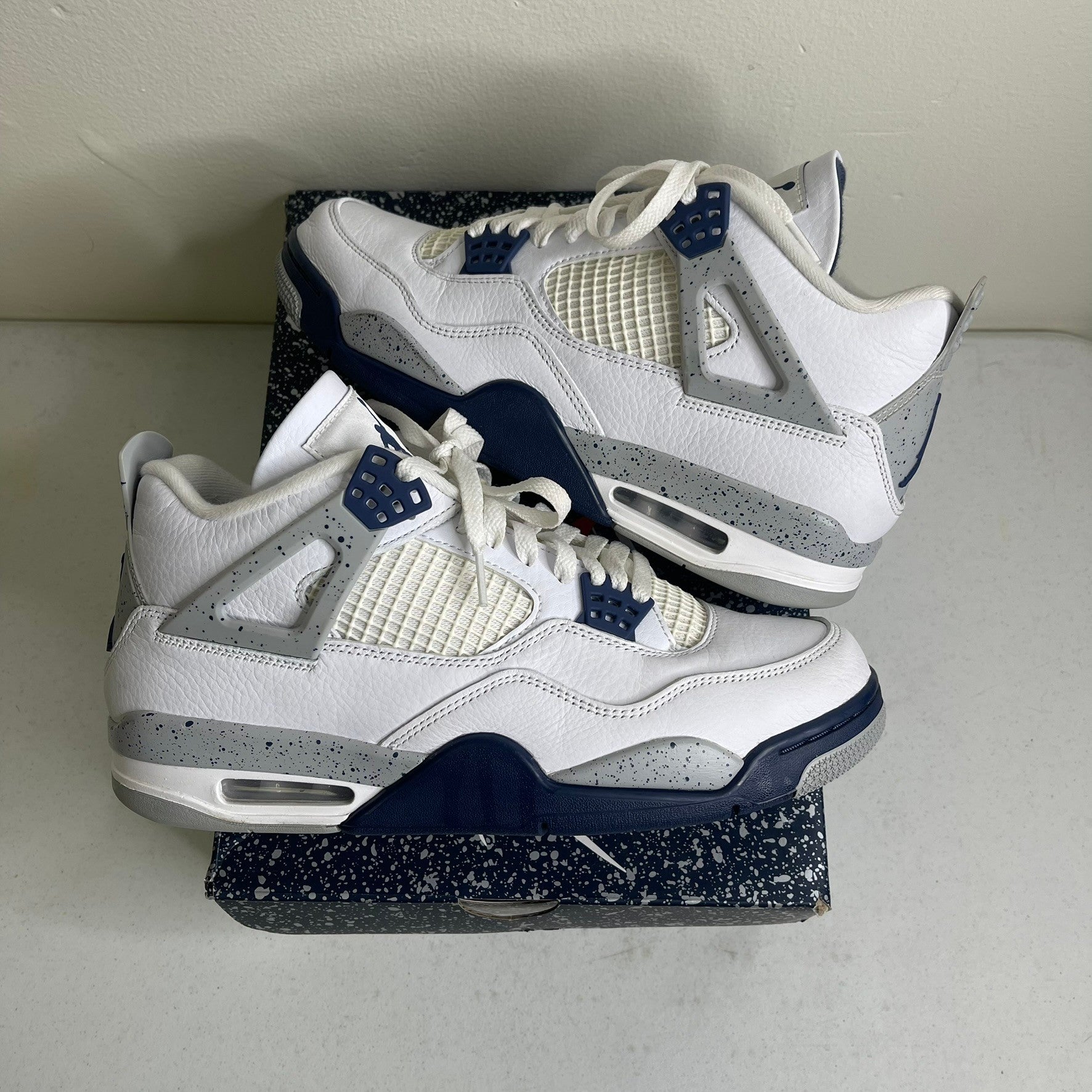 Jordan 4 Retro Midnight Navy