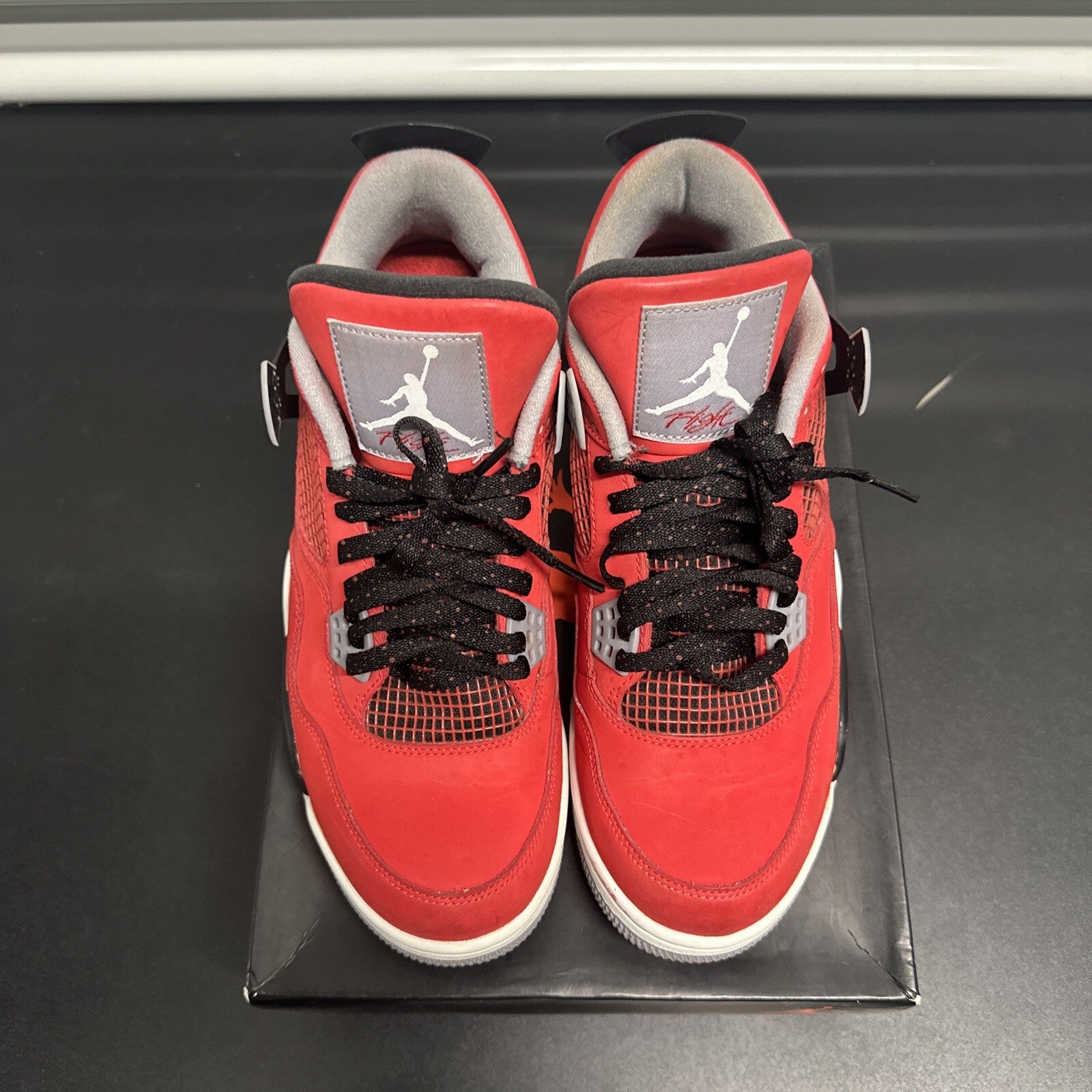 Jordan 4 Retro Toro Bravo
