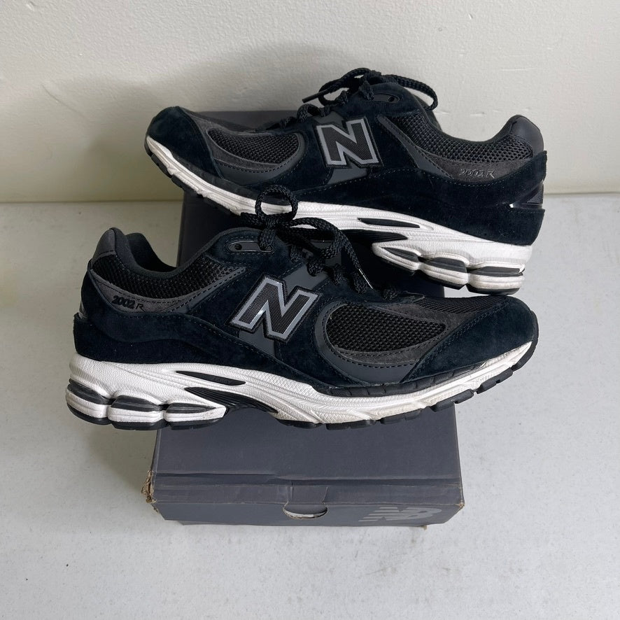 New Balance 2002R Black Gunmetal