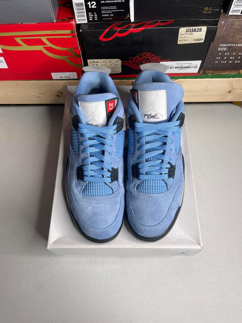 Jordan 4 Retro University Blue