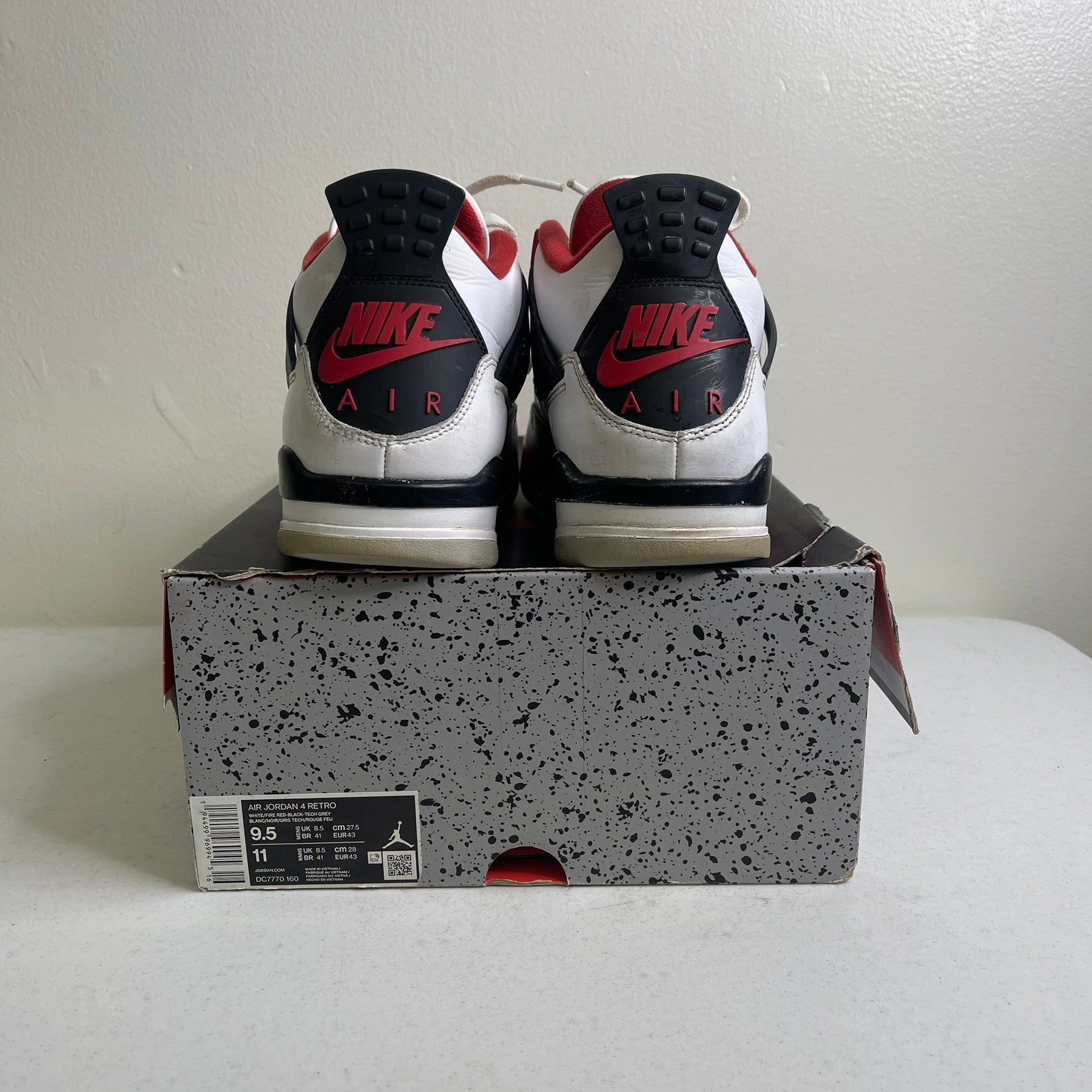 Jordan 4 Retro Fire Red (2020)