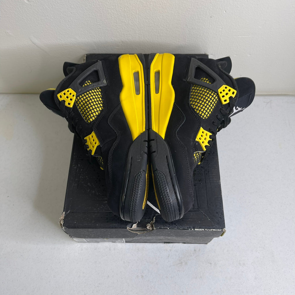 Size 9 - Jordan 4 Retro Thunder (2023)