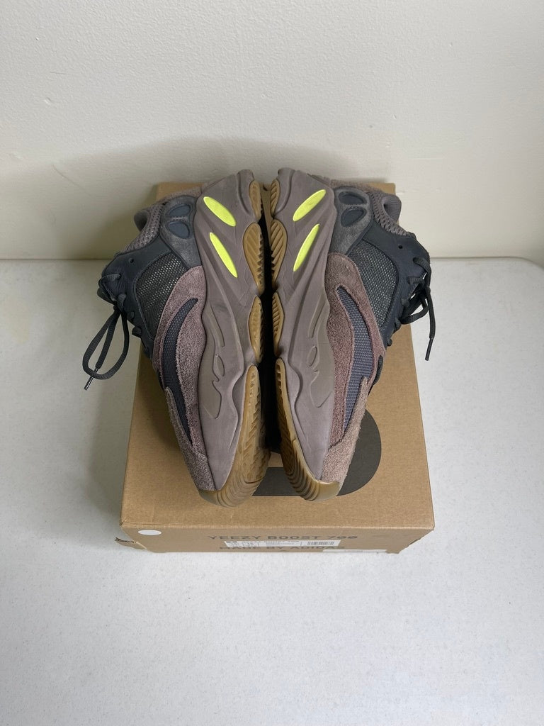 adidas Yeezy Boost 700 Mauve