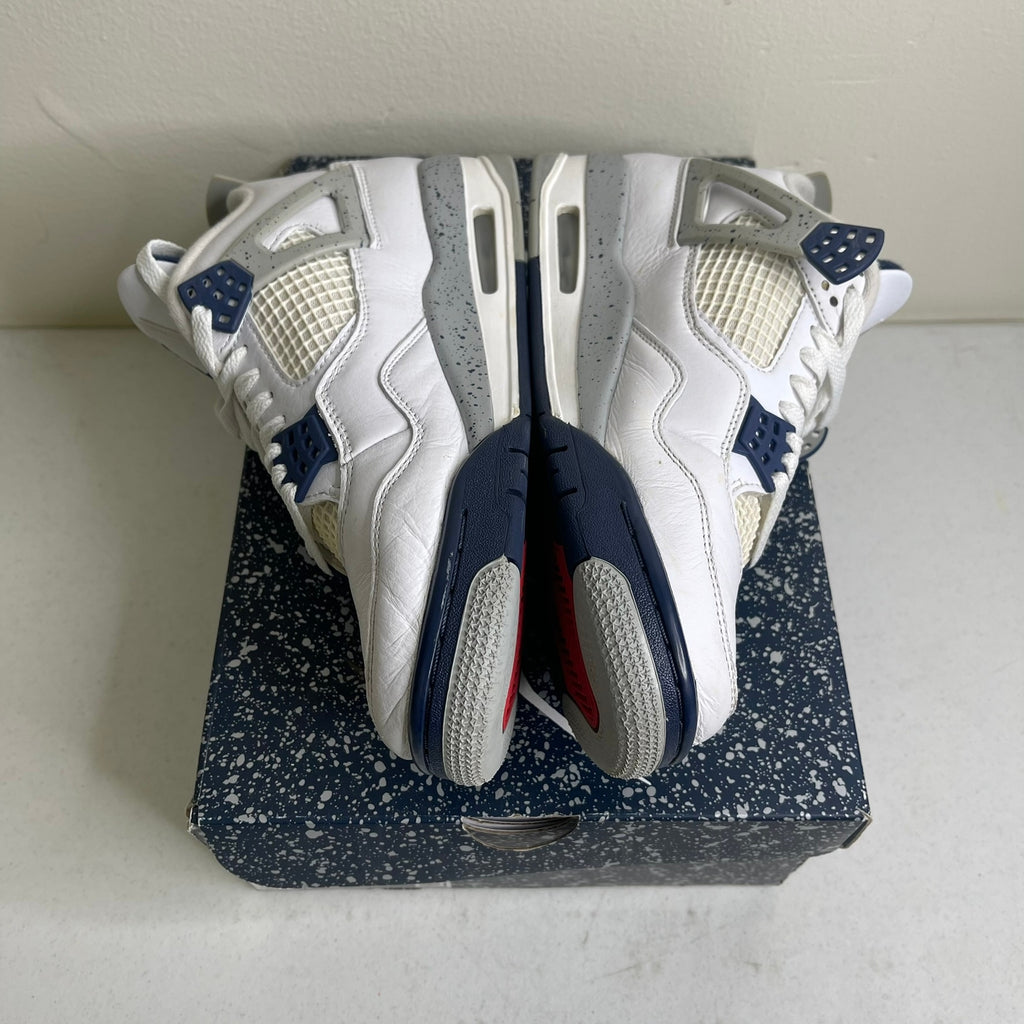 Jordan 4 Retro Midnight Navy
