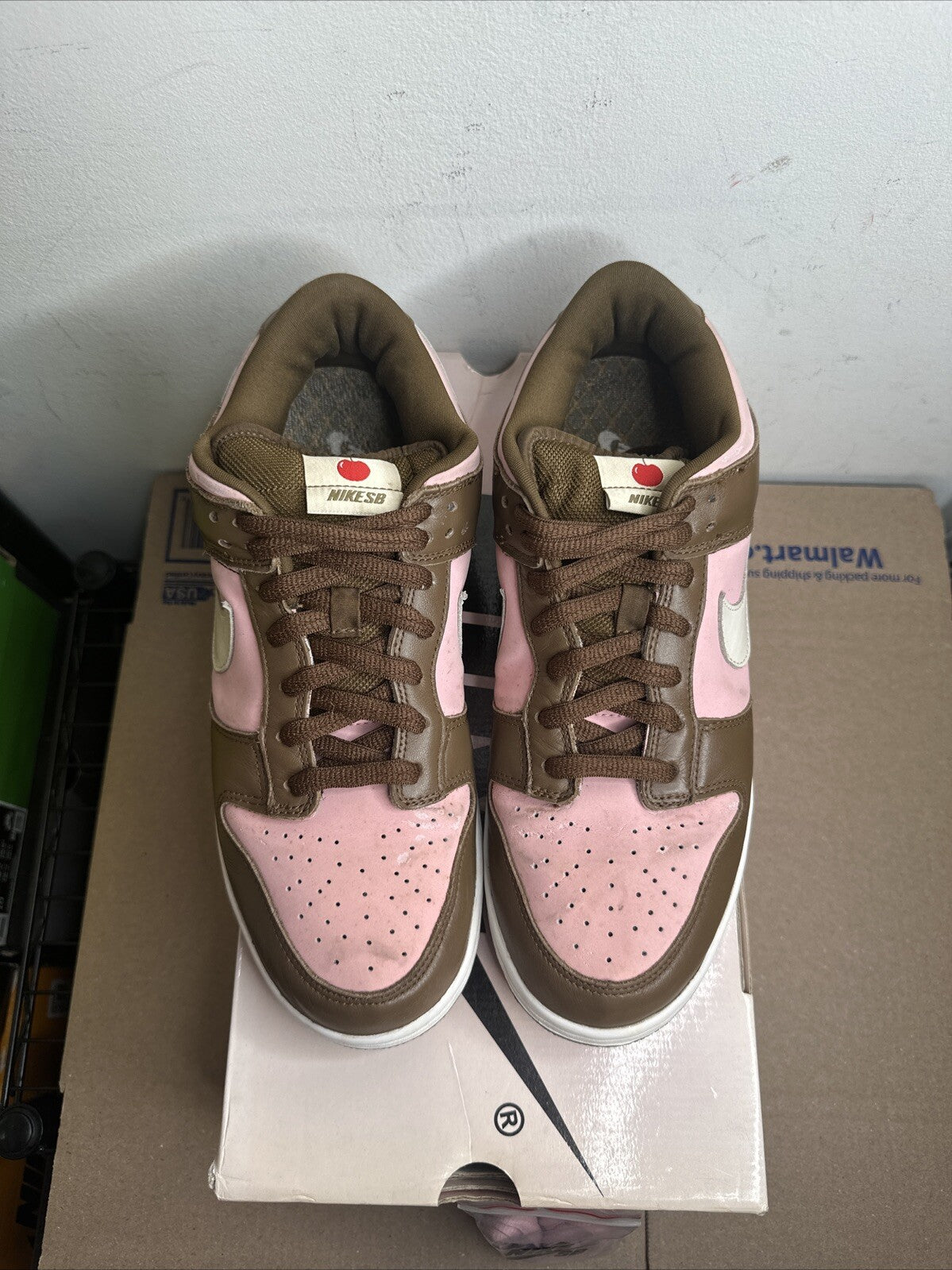 Nike SB Dunk Low Stussy Cherry