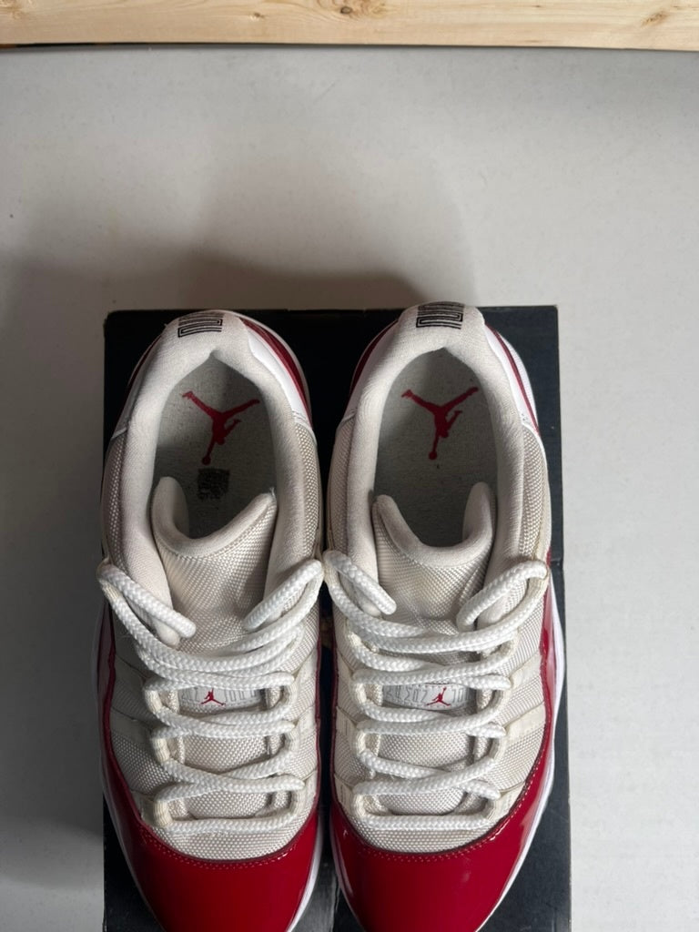 Jordan 11 Retro Low Cherry (2016)