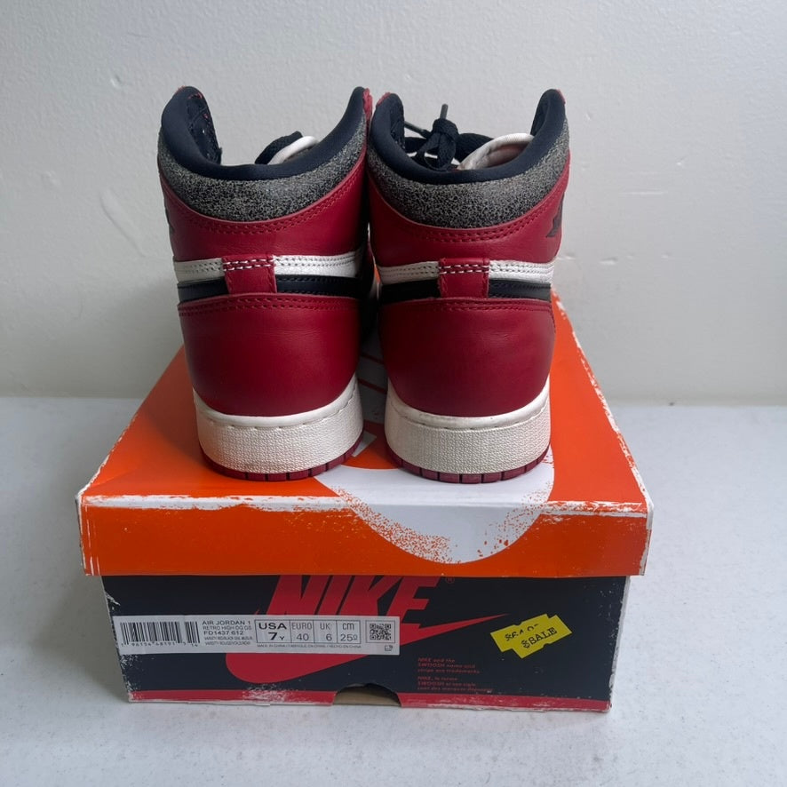Size 7y - Jordan 1 Retro High OG Chicago Lost and Found (GS)