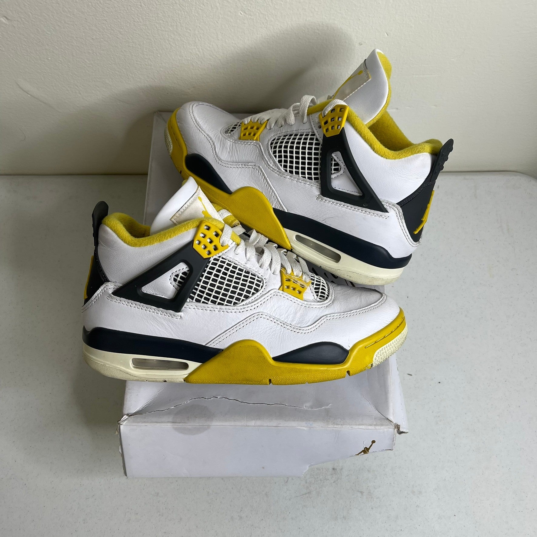 Jordan 4 Retro Vivid Sulfur (Women's)