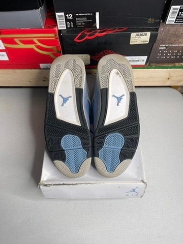 Jordan 4 Retro University Blue