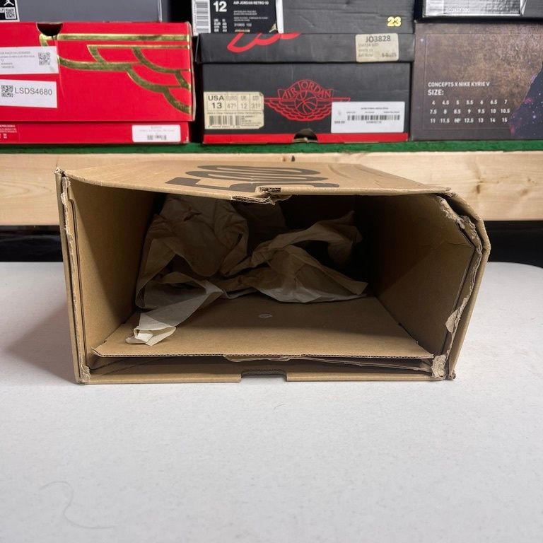 Size 5.5 - adidas Yeezy 500 Stone